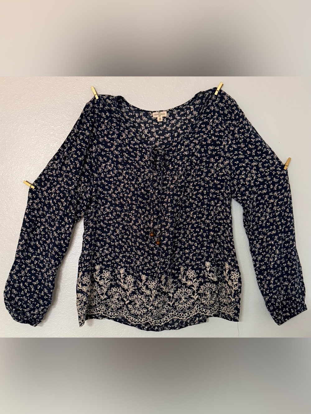 Mason & Belle Women’s Medium Navy Blue White Floral Embroidered Boho Blouse